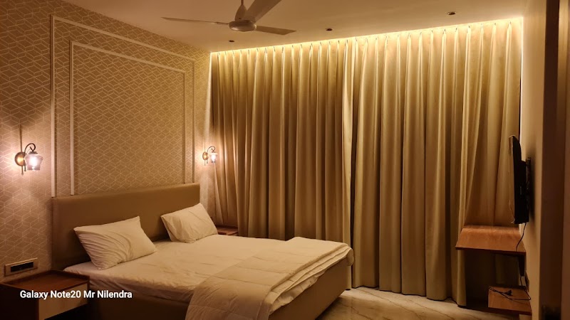SHUBHKAMNA HOTEL AND RESORTS - SHUBHKAMNA HOTEL AND RESORTS Kh No. - 92/8, Nawagarh Chowk, NH-6, Kawardha Road, Bemetara, Chhattisgarh 491335, India