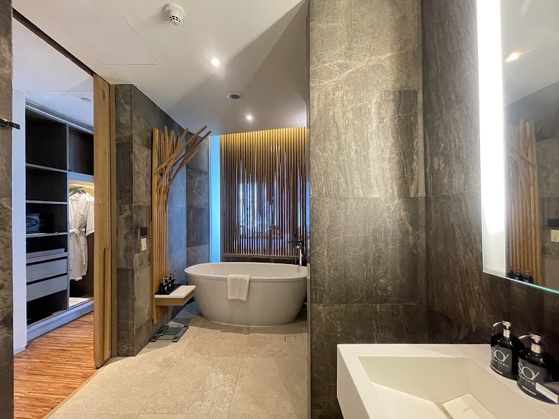 SO/ Bangkok - SO/ Bangkok, 2 N Sathon Rd, Si Lom, Khet Bang Rak, Krung Thep Maha Nakhon 10500, Thailand