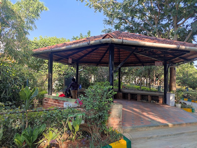 Puttenahalli Lake - Puttenahalli Lake Arekere MICO Layout Main Rd, Puttenahalli, JP Nagar 7th Phase, near MLR Convention Hall, Silver Oak Layout, JP Nagar 7th Phase, J. P. Nagar, Bengaluru, Karnataka 560078, India