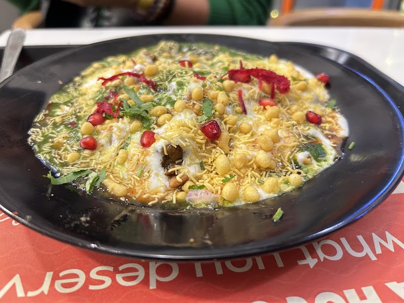 Samosa Party Golf Course Road - Samosa Party Golf Course Road Unit No, Ground floor, Central Plaza Mall, G08, Golf Course Rd, Parsvnath Exotica, DLF Phase 5, Sector 53, Gurugram, Haryana 122011, India