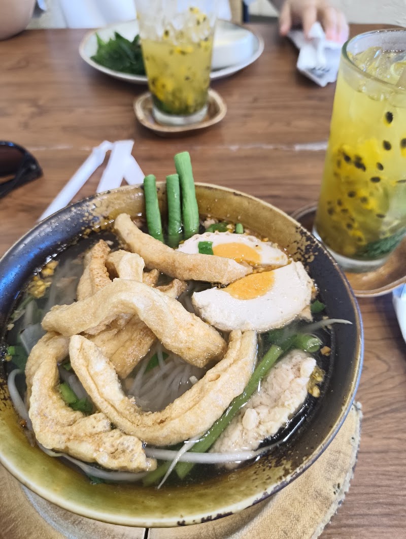 Kem-Kon Vegan Phahurat - Kem-Kon Vegan Phahurat 80 82 Tri Phet Rd, Khwaeng Wang Burapha Phirom, Khet Phra Nakhon, Krung Thep Maha Nakhon 10200, Thailand