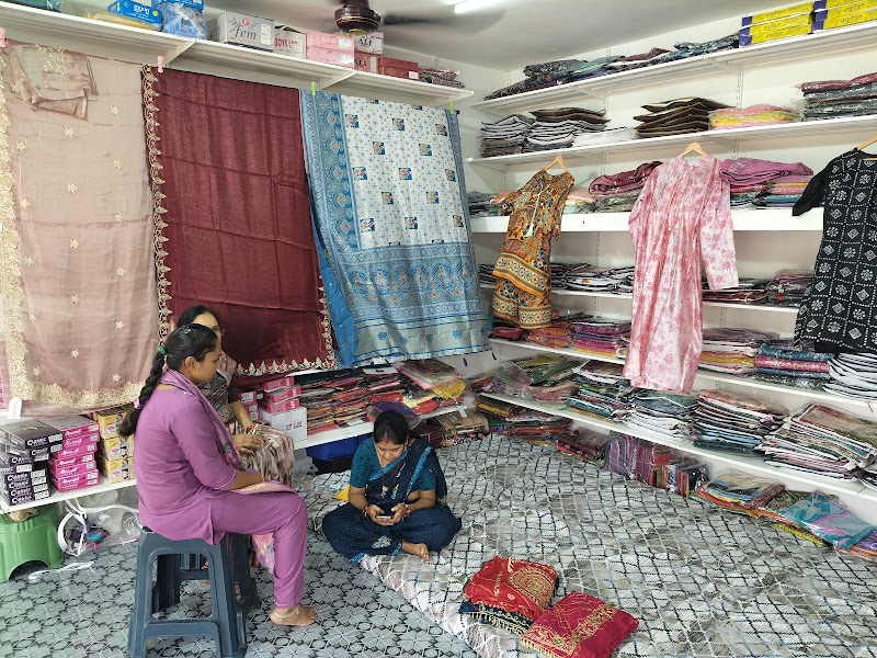 MK Saree Megha - MK Saree Megha, BJP Office, Kurud - Magarload, Megha, Chhattisgarh 493662, India