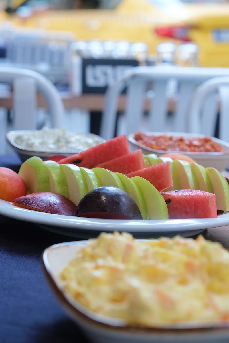 Agapia Kadıköy Meyhanesi - Agapia Kadıköy Meyhanesi, Caferağa, Kadife Sk. No:29, 34710 Kadıköy/İstanbul, Türkiye