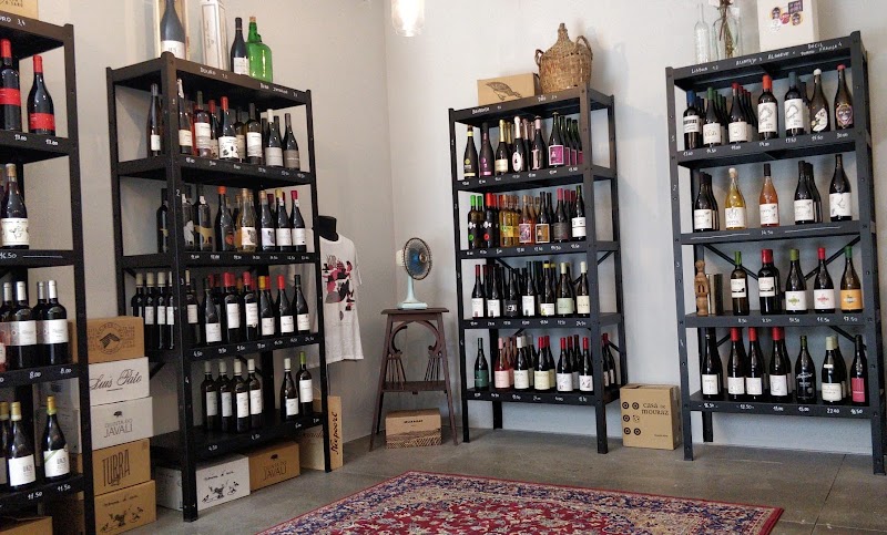 Cave Bombarda - Natural Wine Shop - Cave Bombarda - Natural Wine Shop Centro Comercial Bombarda Rua do Rosário 84 CCBombarda, Loja 16, 4050-381 Porto, Portugal