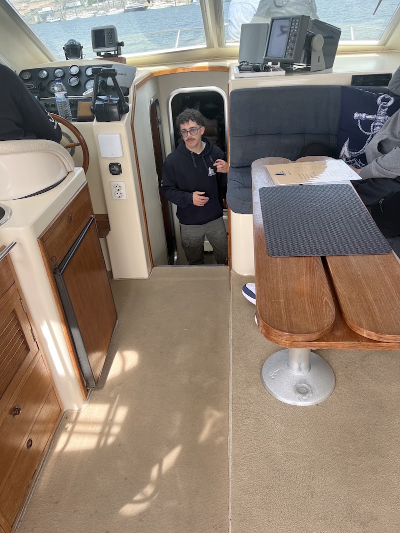 LEÇAODOURO - Boat tours Porto - LEÇAODOURO - Boat tours Porto, Marina da Afurada, R. da Praia 430, 4400-554 Vila Nova de Gaia, Portugal
