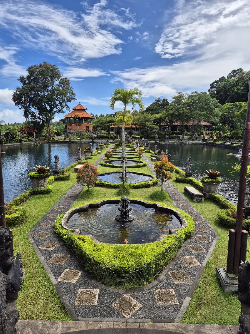 Tirta Gangga - Tirta Gangga, HHQQ+836, Jalan Raya Abang Desa Adat Jl. Raya Tirta Gangga, Ababi, Kec. Abang, Kabupaten Karangasem, Bali 80852, Indonesia