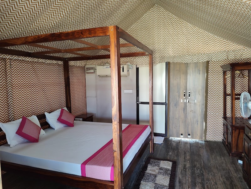Camp Sambhar Resort - Camp Sambhar Resort Khasra No. 1287/1, Village Jhapok, Shakambhari Mata Mandir Road, Sambhar Lake, Jaipur (Raj) - 303604 Sambhar Lake, Kochya Ki Dhani, Rajasthan 303604, India