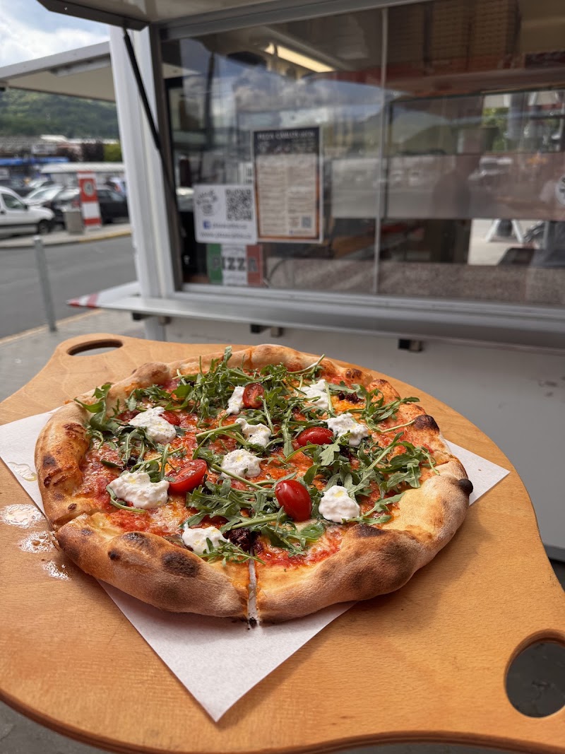 PIZZA CARLOS - PIZZA CARLOS, Ústecká 1905/8, 405 02 Děčín-Děčín 2, Czechia