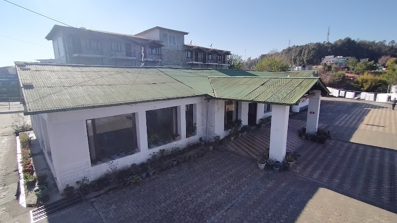 KMVN Tourist Rest House Chaukori - KMVN Tourist Rest House Chaukori Pithoragarh Rd, Chaukori, Uttarakhand 262531, India