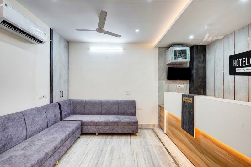 Super Collection O by OYO Surajpur Chowk Greater Noida - Super Collection O by OYO Surajpur Chowk Greater Noida Plot Number 258, Chowk, opposite Crown Plaza, Surajpur, Noida, Greater Noida, Uttar Pradesh 201306, India