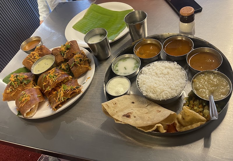 Siddarameshwara kitchen - Siddarameshwara kitchen 8M64+8XH, Ganapathi Temple Rd, N R Mohalla, Rajendra Nagar, Mysuru, Karnataka 570001, India