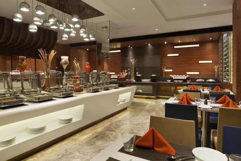 Ramada Plaza by Wyndham JHV Varanasi - Ramada Plaza by Wyndham JHV Varanasi The Mall Rd, Varanasi cantonment, Varanasi, Uttar Pradesh 221002, India