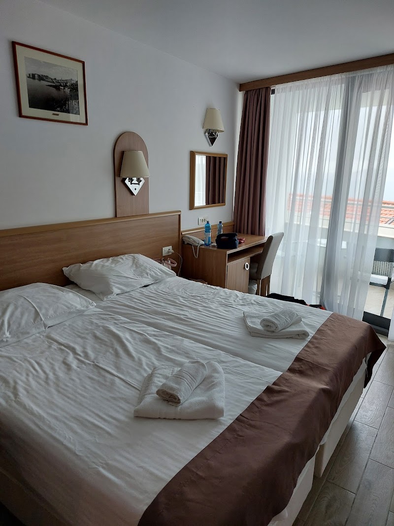 Hotel Villa Paradiso 2 - Hotel Villa Paradiso 2 D8 40, 20235, Zaton, Croatia