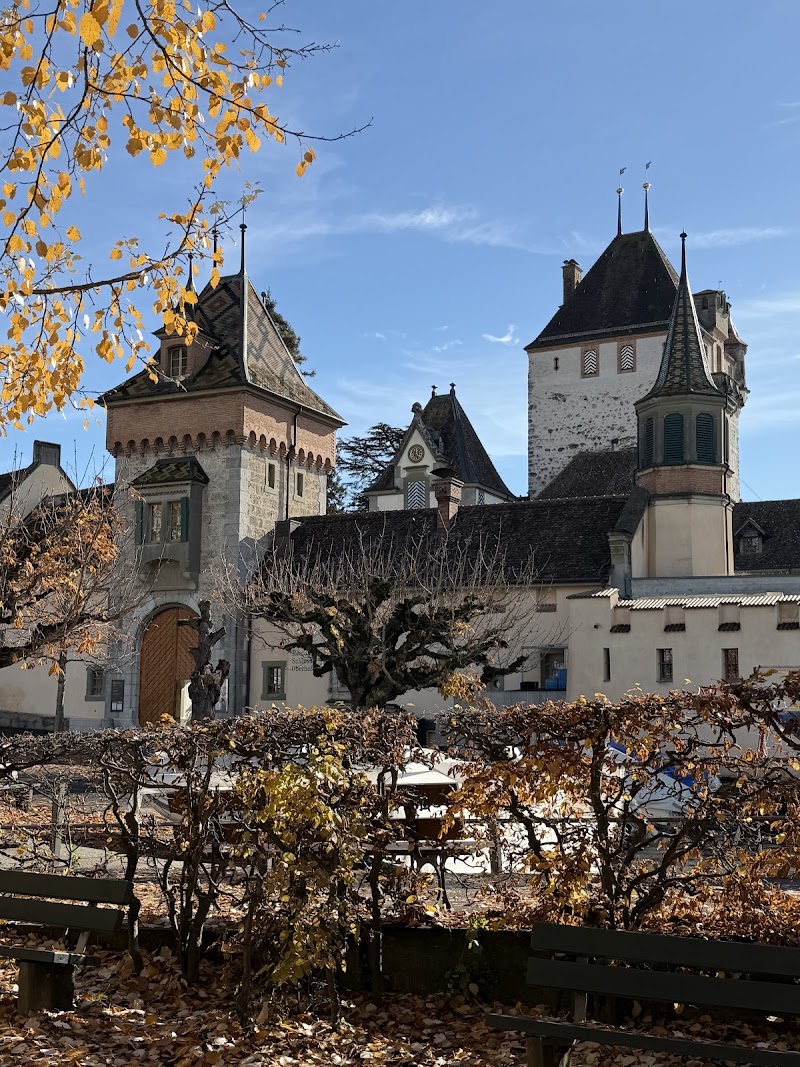 Pier 17 - Pier 17, Schlossgasse 10, 3653 Oberhofen am Thunersee, Switzerland