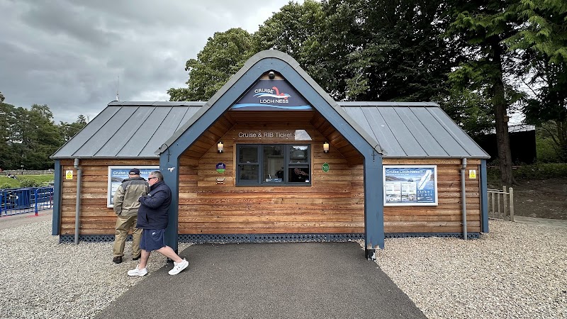 Cruise Loch Ness - Cruise Loch Ness Caledonian Canal, Fort Augustus PH32 4BD, UK