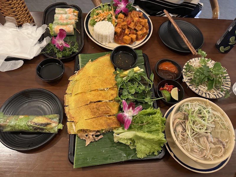De Tham Restaurant - Vietnamese cuisine & vegetarian Food - De Tham Restaurant - Vietnamese cuisine & vegetarian Food 258 Đề Thám, Phường Phạm Ngũ Lão, Quận 1, Thành phố Hồ Chí Minh, Vietnam