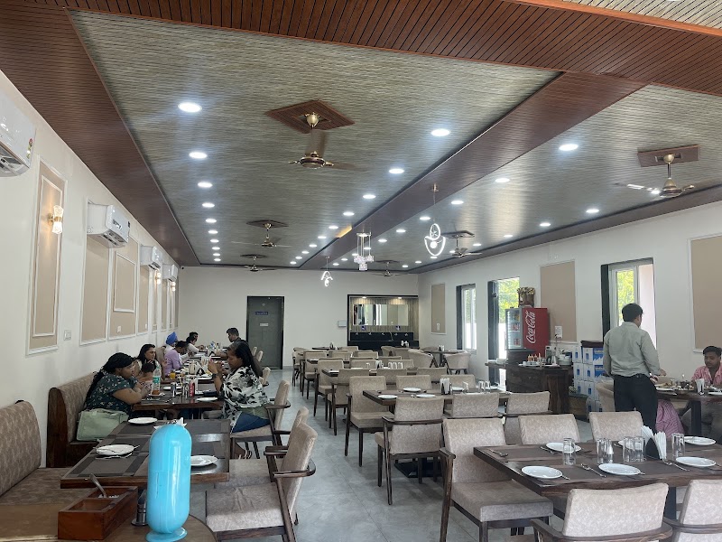 Aakelian Multicuisine & Separate Pure Veg Restaurant - Aakelian Multicuisine & Separate Pure Veg Restaurant Road, Kunda, Amer, Jaipur, Jaipur Heritage (M Corp.) (Part), Rajasthan 302028, India