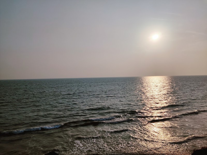 Edava Beach, Varkala - Edava Beach, Varkala QM6P+4WC, Thiruvananthapuram, Edava, Kerala 695311, India