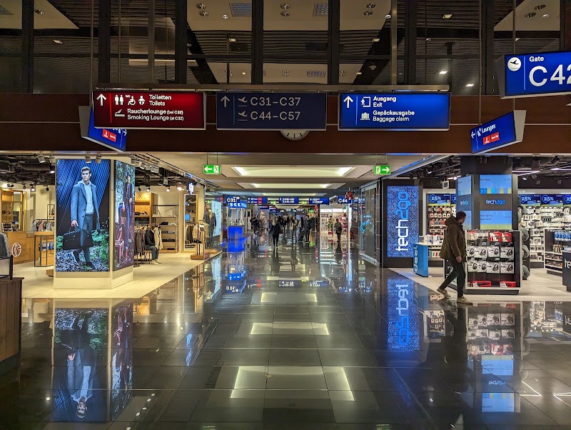 D-Flughafen Term. C - D-Flughafen Term. C, District 5, 40474 Düsseldorf, Germany