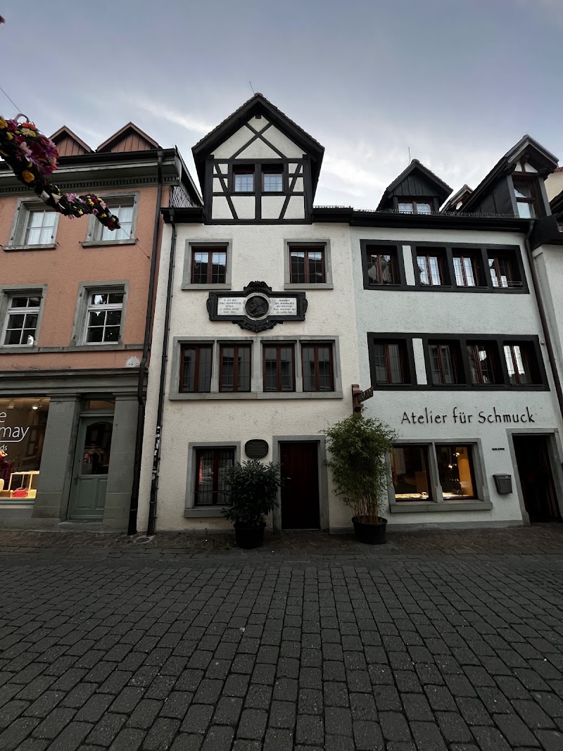 Hus-Haus
