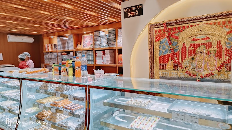 Govindam Sweets - Govindam Sweets beside of Govind dev ji temple, Gangori Bazaar, J.D.A. Market, Brahampuri, Jaipur, Jaipur Nagar Nigam Area, Rajasthan 302003, India