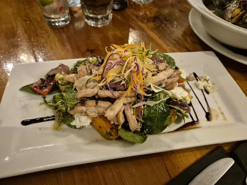 Lake Bar - Lake Bar, 155 Ardmore Street, Wānaka 9305, New Zealand