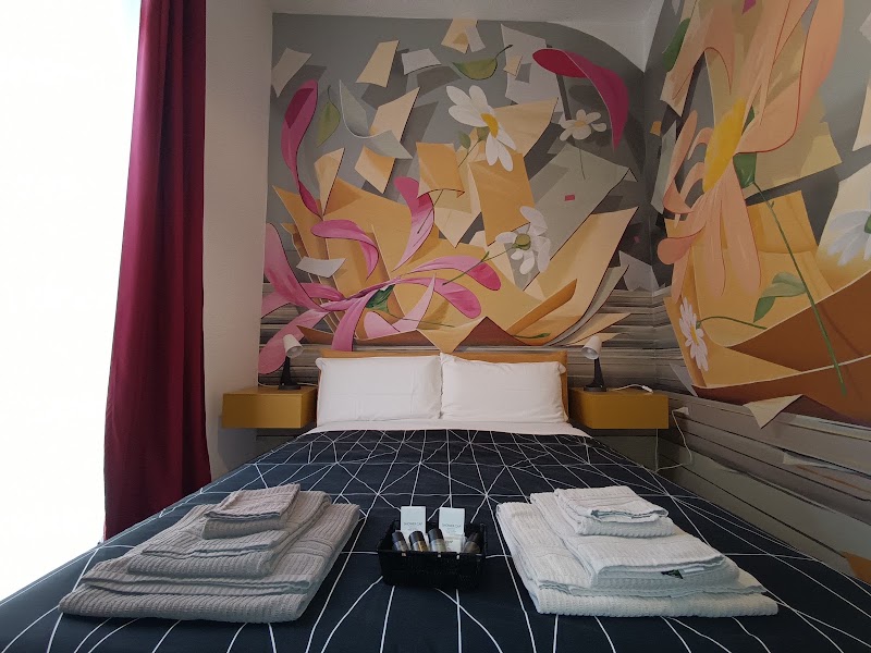 2Towers Holiday House - 2Towers Holiday House, Via S. Vitale, 9, 40125 Bologna BO, Italy