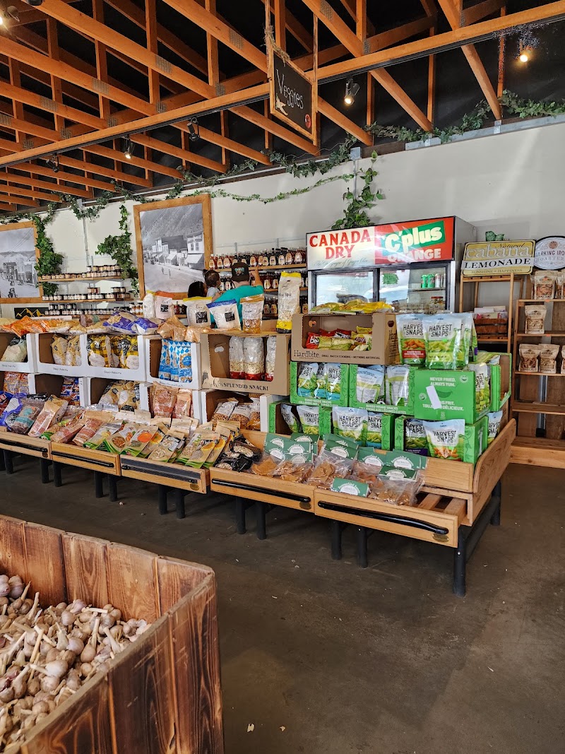 Mom & Pop's Farm Market - Mom & Pop's Farm Market 230 7th Ave, Keremeos, BC V0X 1N4, Canada