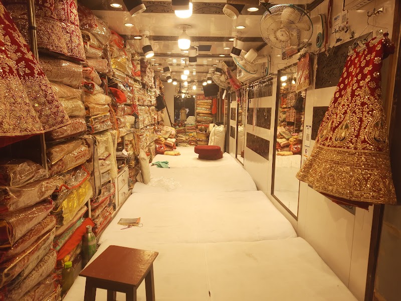 Jai Mata Di Paridhan - Jai Mata Di Paridhan G 11, Purohit Ji Katla, Johri Bazar, Bapu Bazar, Biseswarji, Jaipur, Jaipur Nagar Nigam Area, Rajasthan 302003, India