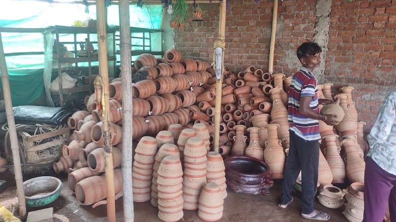Maa Durga Nursery ( mitti ke gamle and mitti pots) - Maa Durga Nursery ( mitti ke gamle and mitti pots), 6HJX+76V, Agroha Colony, Changurabhata, Raipur, Chhattisgarh 492013, India