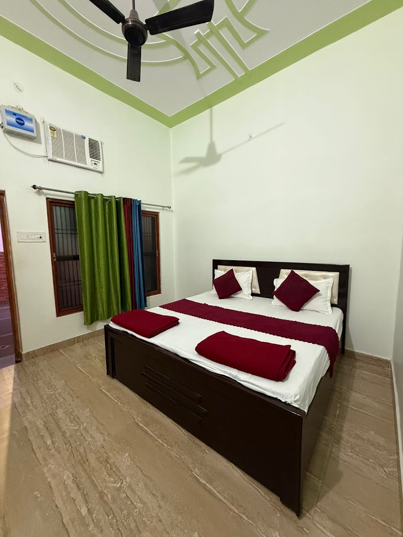 HOTEL VIJAY PALACE - HOTEL VIJAY PALACE, 21/4/2A, Sapt Sagar Colony, Tulsi Nagar, Ayodhya, Uttar Pradesh 224123, India