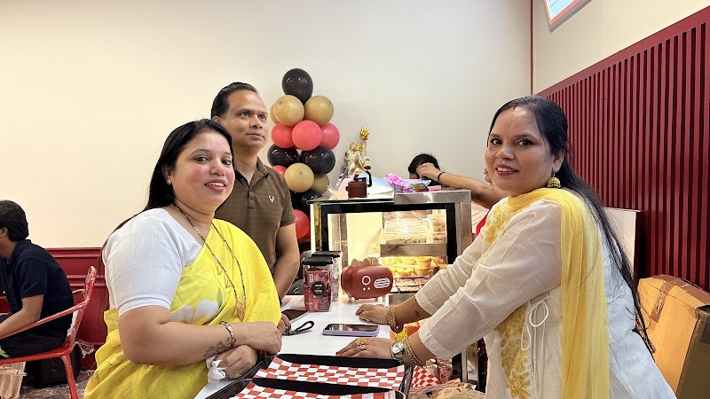 MIRCHI N MOCHA - MIRCHI N MOCHA LG07, STREET 76, Amarpali Silicon City, Sector 76, Noida, Uttar Pradesh 201301, India