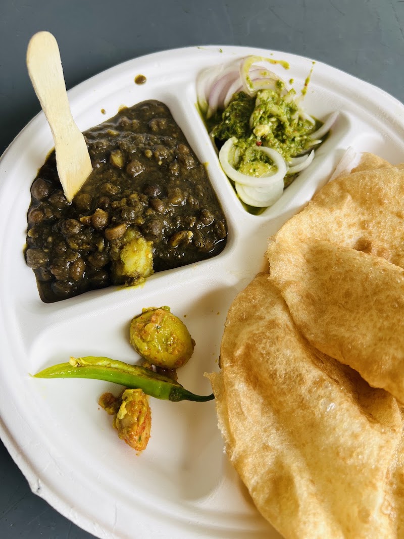 Hari Om Chole Bhature Wala - Hari Om Chole Bhature Wala, A-13, Outer Ring Rd, A Block, Prashant Vihar, Sector 14, Rohini, Delhi, 110085, India
