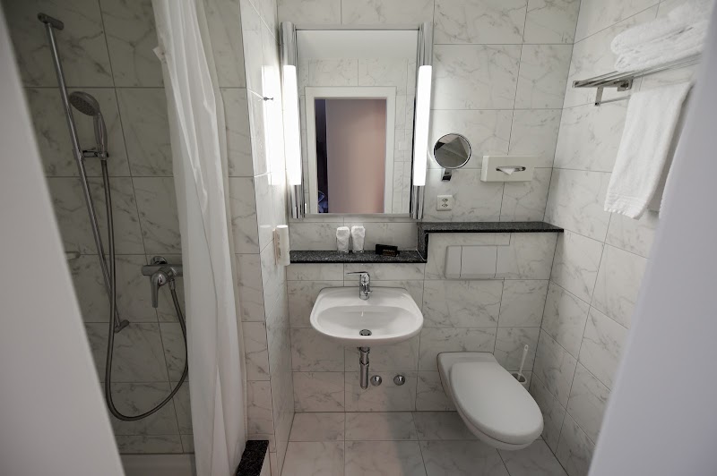 Altstadt Hotel Krone Luzern - Altstadt Hotel Krone Luzern Weinmarkt 12, 6004 Luzern, Switzerland