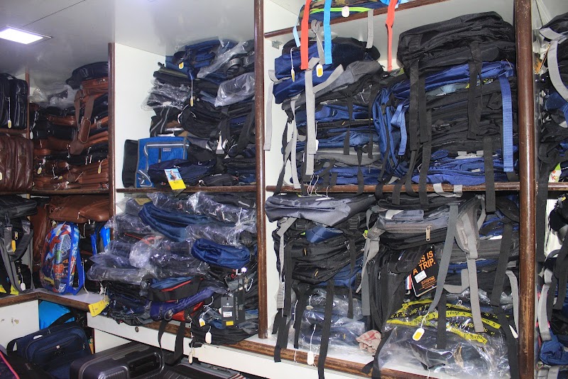 Travellers Choice - Travellers Choice Tele. Exchange, 499, Linking Rd, Swarna Rekha CHS, Khar West, Mumbai, Maharashtra 400052, India