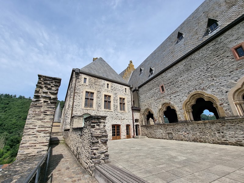 Vianden Castle - Vianden Castle, Mnt du Château, 9408 Vianden, Luxembourg