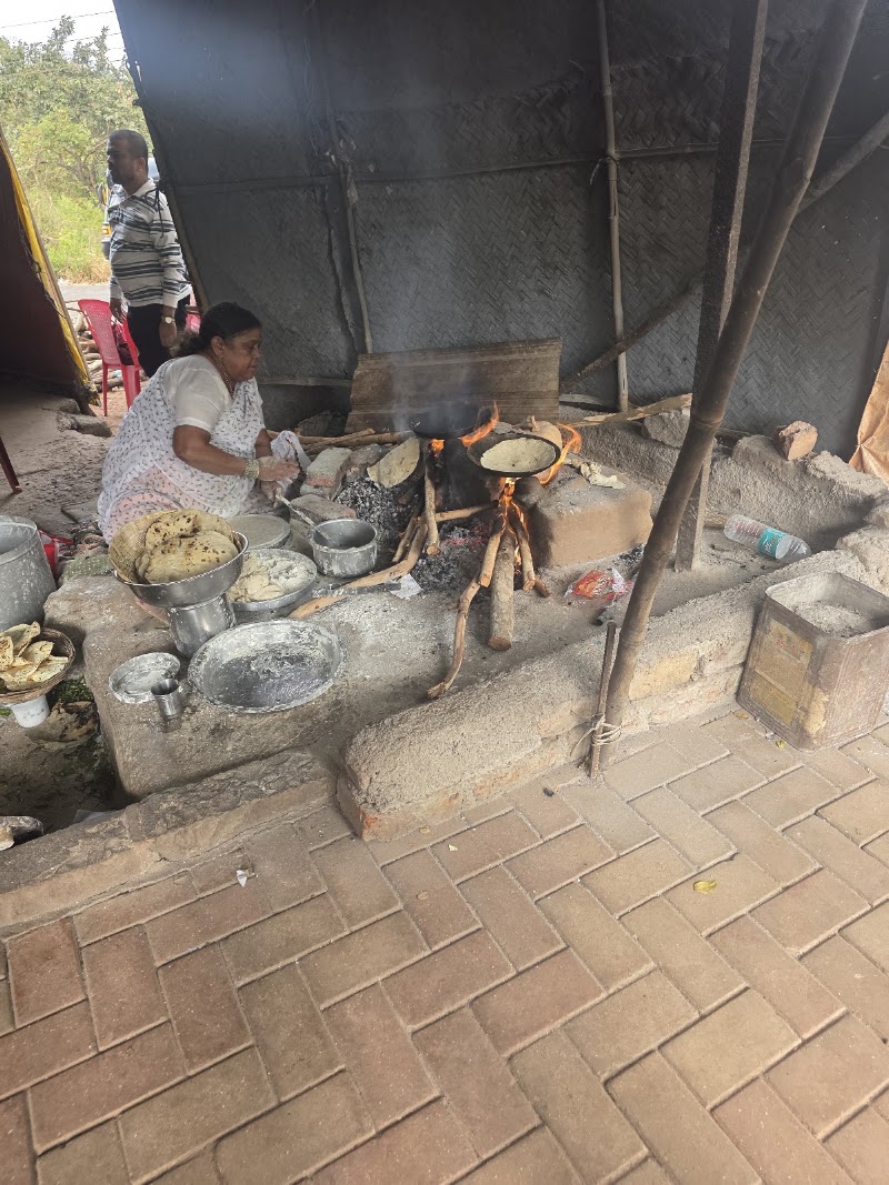 Mudekar Mavashi Zunaka Bhakari - Mudekar Mavashi Zunaka Bhakari R465+2G4, Panhala Fort, Panhala, Maharashtra 416201, India