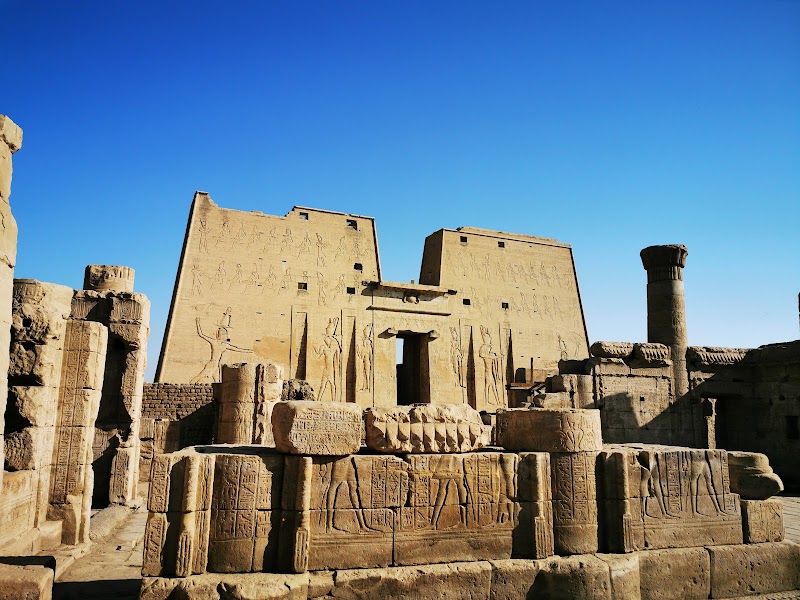 Edfu Temple - Edfu Temple, Adfo, Edfu, Aswan Governorate 1291237, Egypt