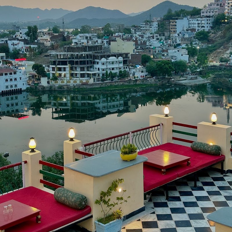 Jalsa lake View Veg Restaurant & Cafe Udaipur | Restaurants in Udaipur - Jalsa lake View Veg Restaurant & Cafe Udaipur | Restaurants in Udaipur First Floor, 302, Purohit Ji Ka Khurra, Imli Ghat Before, Chand Pole, Parking, Udaipur, Rajasthan 313004, India