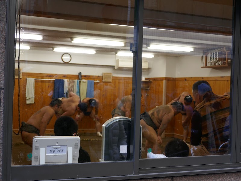 Arashio-beya Sumo Stable - Arashio-beya Sumo Stable, 2-chōme-47-2 Nihonbashihamachō, Chuo City, Tokyo 103-0007, Japan