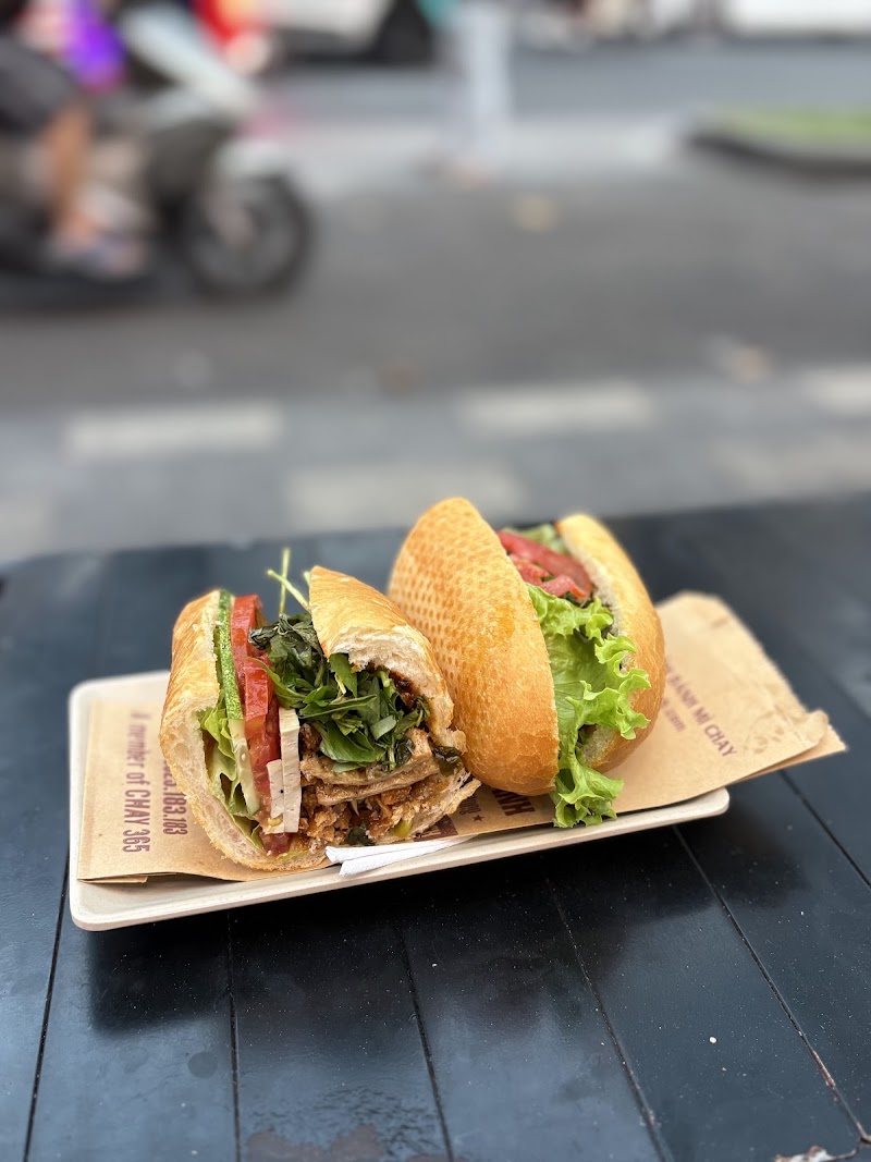 Bánh Mì XANH - Bánh Mì Chay Thượng Hạng - 2B Trần Hưng Đạo - Bánh Mì XANH - Bánh Mì Chay Thượng Hạng - 2B Trần Hưng Đạo 2B Trần Hưng Đạo, Bến Thành, Hồ Chí Minh 71012, Vietnam
