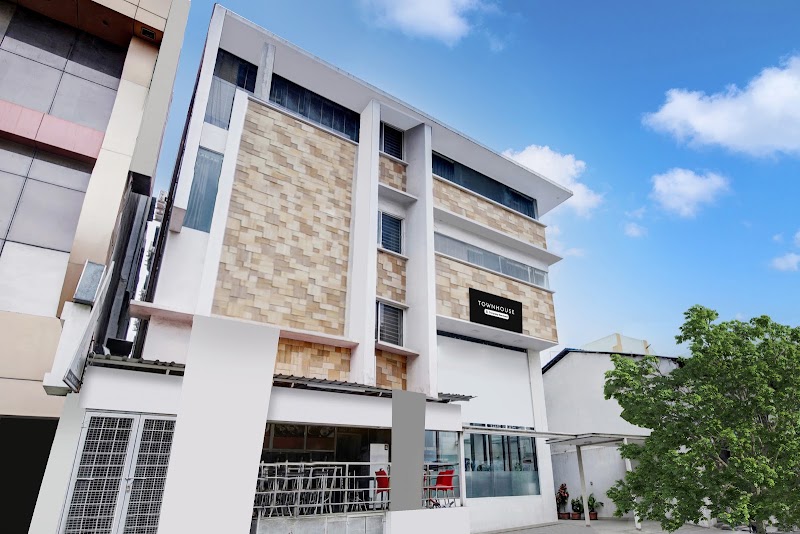 Townhouse by OYO City Center Near Mysore Palace Formerly Aavass Inn