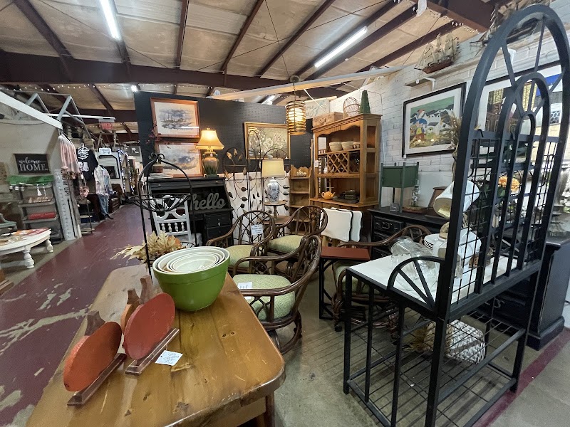 River City Antique Mall - River City Antique Mall, 876 Spider Webb Dr, Rome, GA 30161, USA