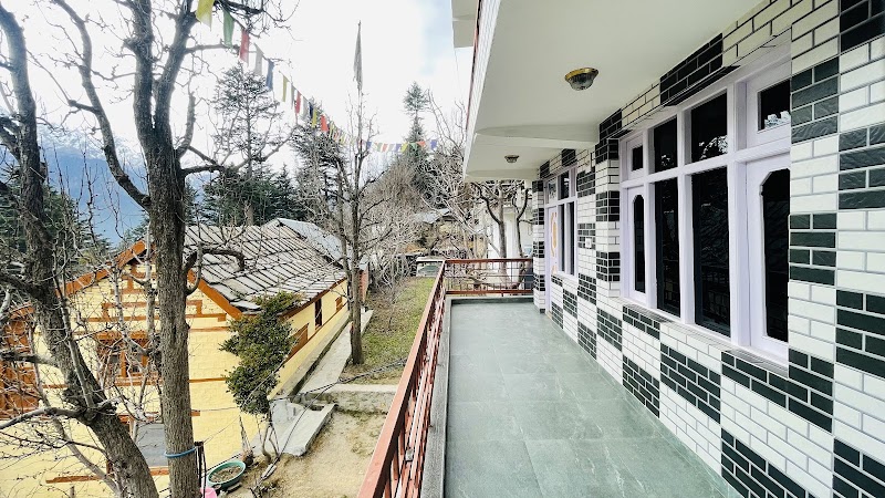 DAISY HOMESTAY KALPA