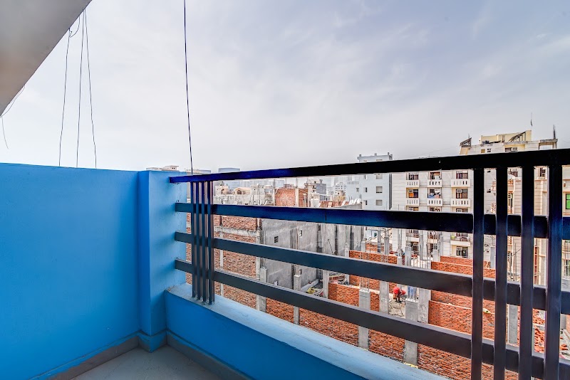 Zolo Breeze Co-Living | Redefining PG - Zolo Breeze Co-Living | Redefining PG, Khasra No. 342, Near, T29, 10 Road, opposite Hanuman Mandir, Nathupur, Sector 24, Gurugram, Haryana 122002, India