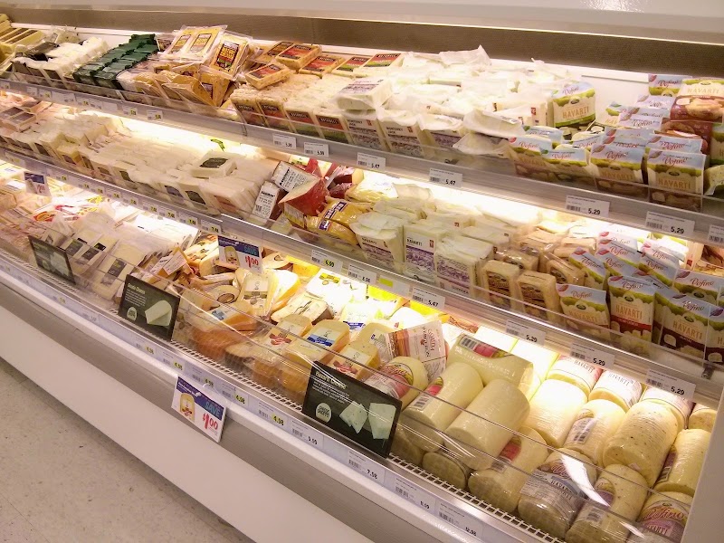 Real Canadian Superstore Pitt Meadows Lougheed - Real Canadian Superstore Pitt Meadows Lougheed 19800 Lougheed Hwy Ste 201 Suite 201, Pitt Meadows, BC V3Y 2W1, Canada
