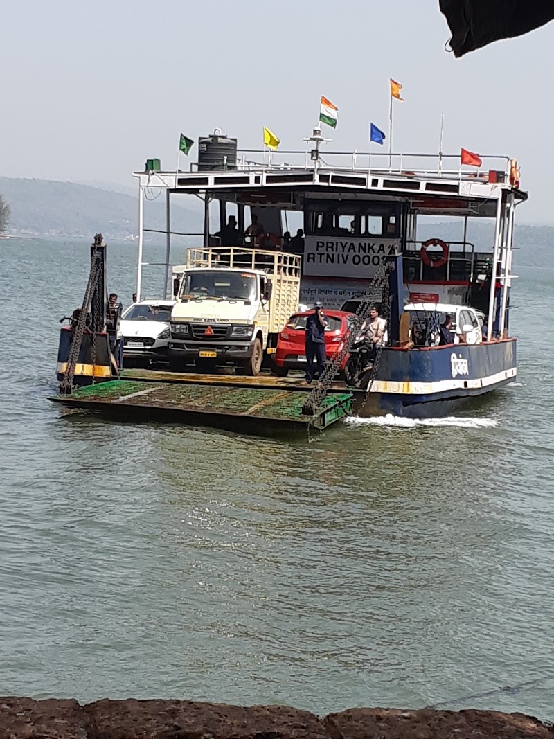 Jaigad - Tawsal Ferry Boat - Jaigad - Tawsal Ferry Boat, 76RF+9G7, MH SH4, Jaigad, Maharashtra 415614, India
