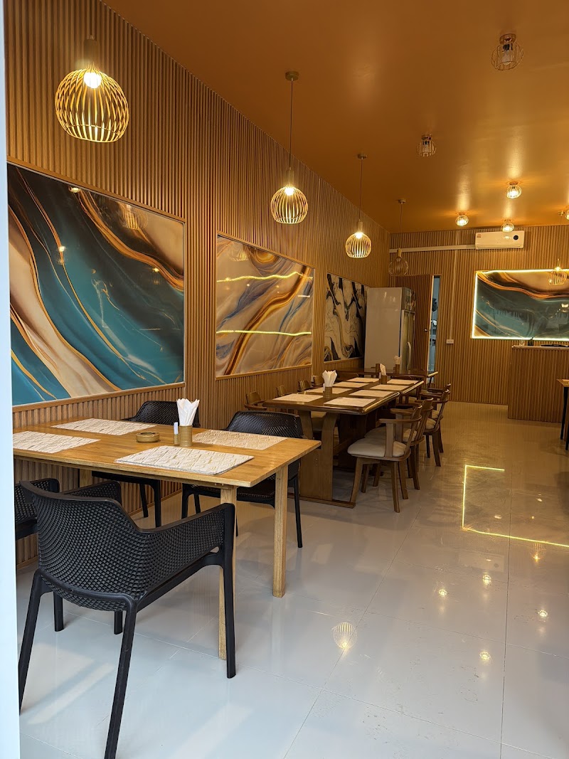 SURAJ INDIAN & ITALIAN CUISINE Kata Phuket - SURAJ INDIAN & ITALIAN CUISINE Kata Phuket 147, 3 Soi Khok Tanotb Rd, Tambon Karon, Amphoe Mueang Phuket, Chang Wat Phuket 83100, Thailand