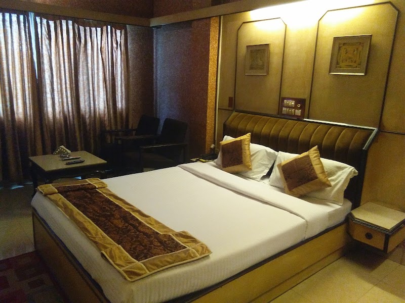 Hotel Darshan Palace - Hotel Darshan Palace, 853/B, Lokaranjan Mahal Rd, Nazarbad, Mysuru, Karnataka 570010, India