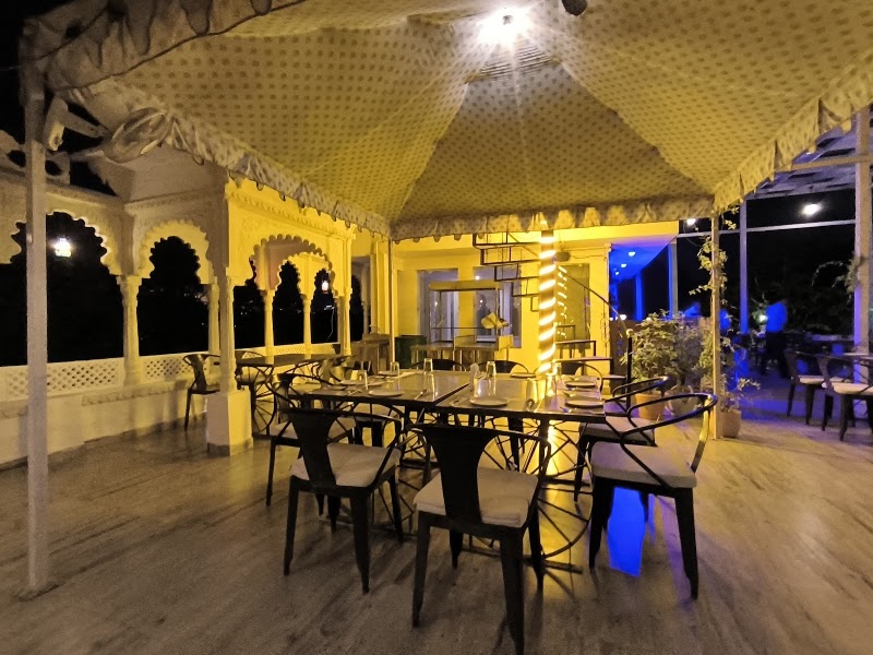 Janak Vilas- A Heritage Boutique Hotel - Janak Vilas- A Heritage Boutique Hotel 14B, Lake Palace Rd, opposite Rang Niwas, Old City, Kalaji Goraji, Udaipur, Rajasthan 313001, India